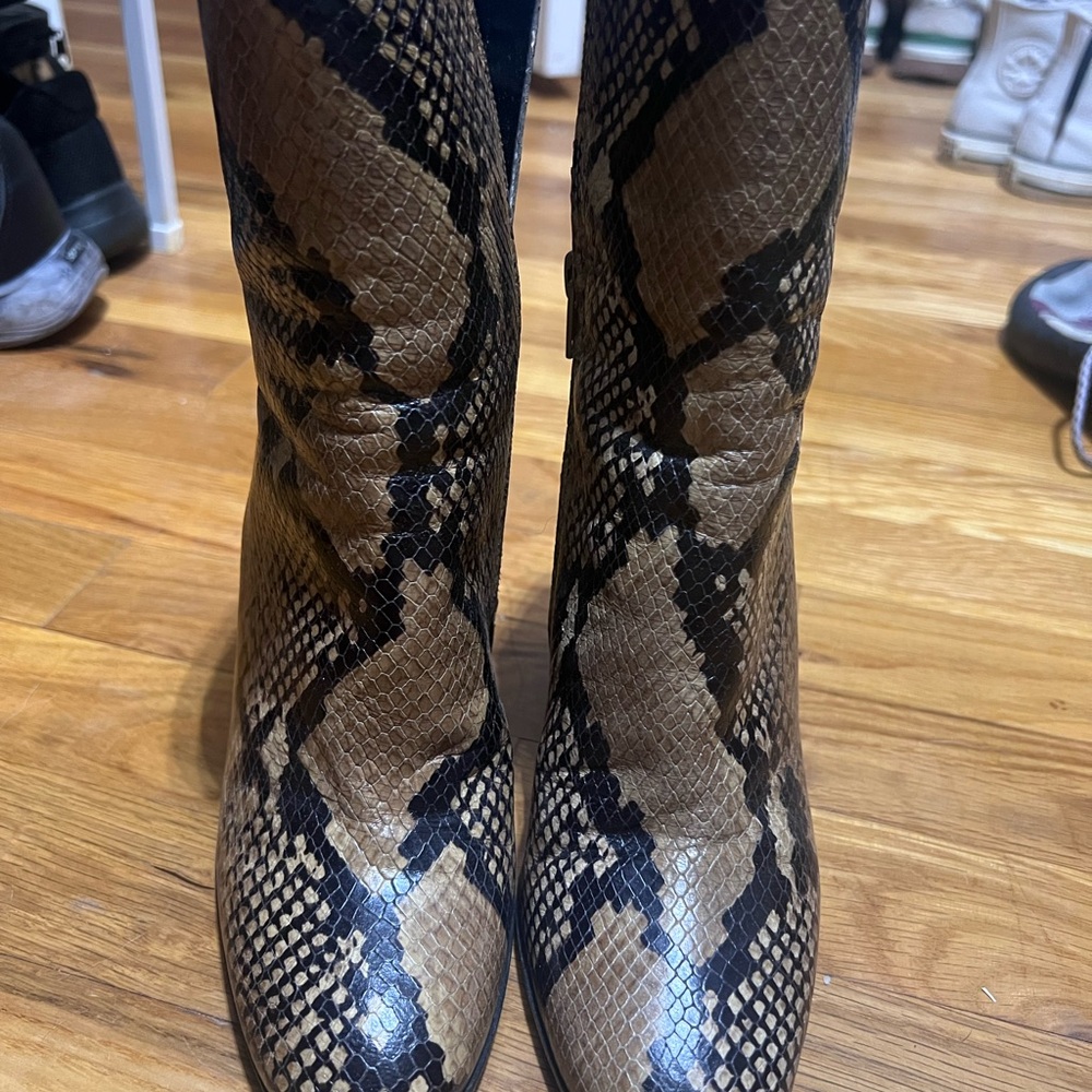 Zara Snakeskin Pattern Women's Boots